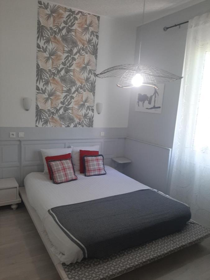 Hotel La Tour Des Fees Quissac  Εξωτερικό φωτογραφία