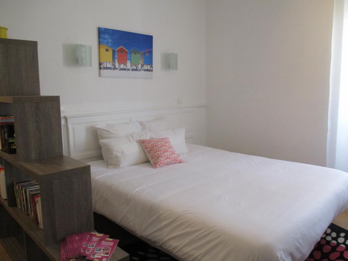 Hotel La Tour Des Fees Quissac  Εξωτερικό φωτογραφία